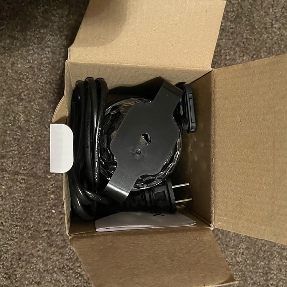 Brand New LED PARTY LIGHT DISCO BALL - Picture 4 of 4